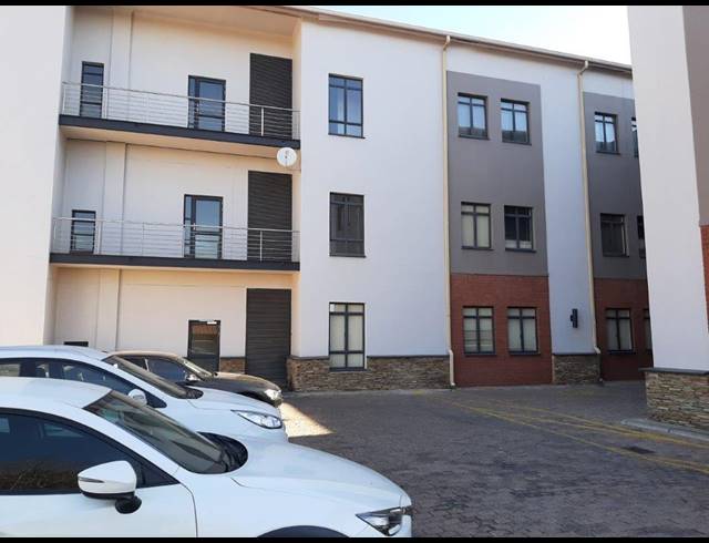 1,018M² BUILDING FOR SALE IN BO-DORP